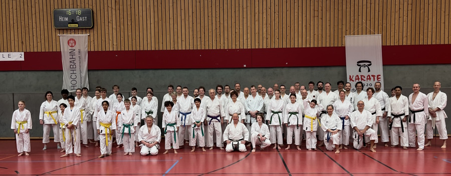230408 Gruppenfoto 0900x0353
