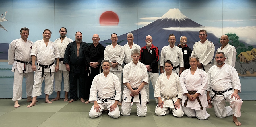 251102 Gruppenfoto 0900x0446